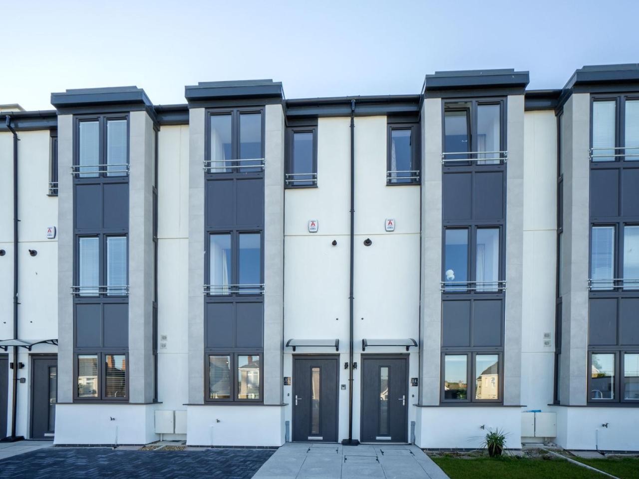Ocean Heights New Quay Exterior foto